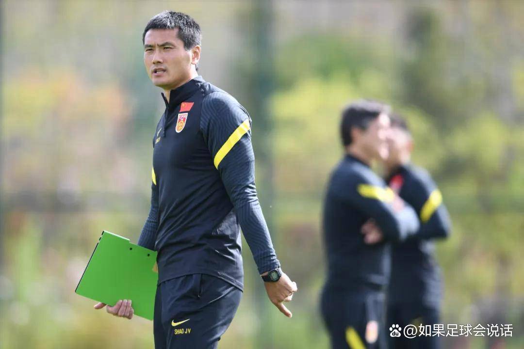 传奇回归：前中国国脚成为中超球队教练(中超足球教练排名)
