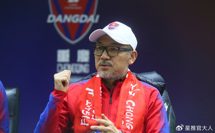 传奇回归：前中国国脚成为中超球队教练(中超足球教练排名)