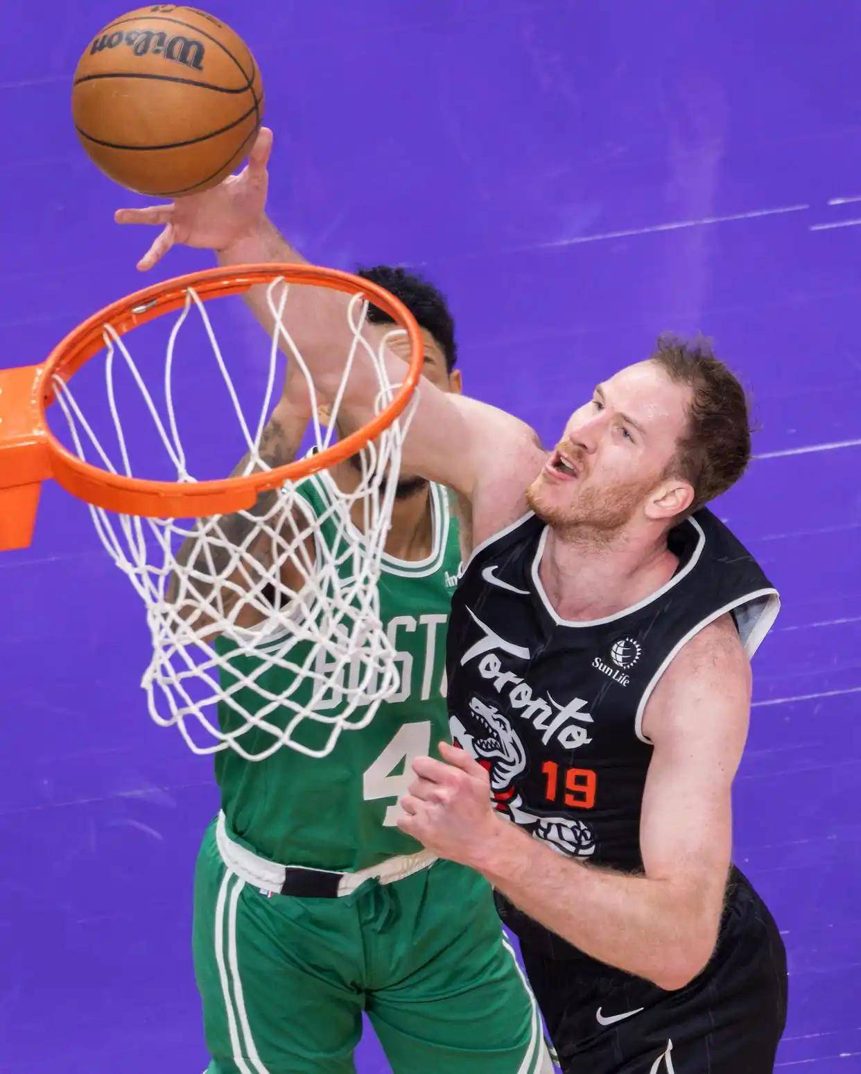 LOL英雄联盟下注平台-包含绿军势不可挡，凯尔特人轻取对手实现连胜的词条